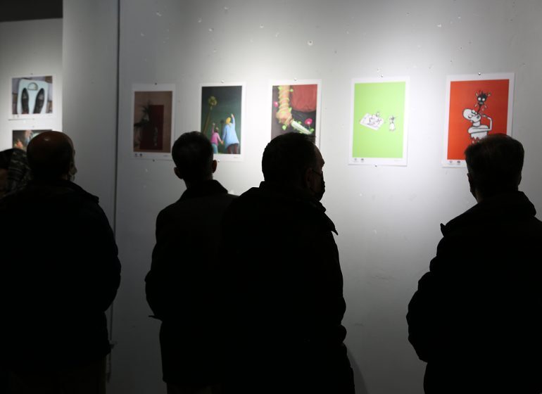 برپایی نمایشگاه تصویرسازی و کاریکاتور با موضوع آسیبهای اجتماعی در شهرکرد برپایی نمایشگاه تصویرسازی و کاریکاتور با موضوع آسیبهای اجتماعی در شهرکرد