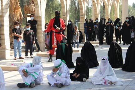 اجرای تعزیه در پیاده راه شهرداری رشت اجرای تعزیه در پیاده راه شهرداری رشت