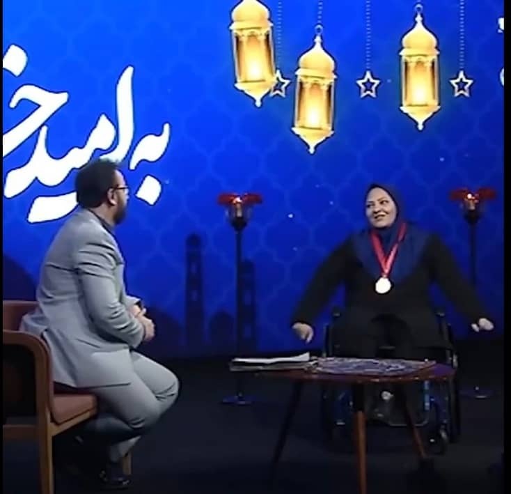 فضای مجازی می تواند ضمن حفظ ارزشها مخاطب در گستره جهانی جذب کند فضای مجازی می تواند ضمن حفظ ارزشها مخاطب در گستره جهانی جذب کند