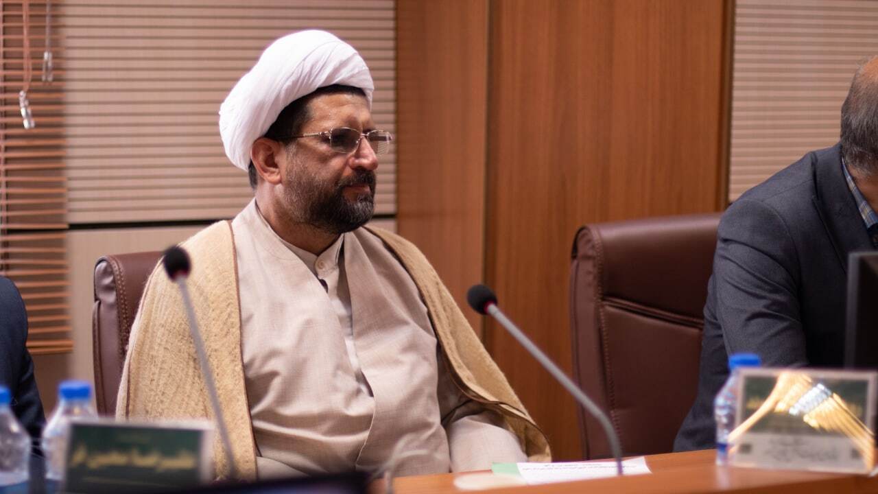 روح الدین دریکوند؛ بهعنوان رئیس شورای هیئتهای مذهبی کشور انتخاب شد روح الدین دریکوند؛ بهعنوان رئیس شورای هیئتهای مذهبی کشور انتخاب شد