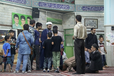 بازدید مدیرکل تبلیغات اسلامی قزوین از فعالیت امام محله منطقۀ راه‌آهن