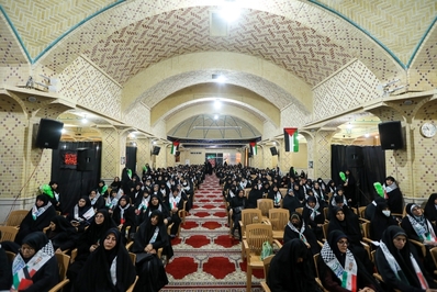 همایش بانوان فاطمی مدافع غزه در قزوین