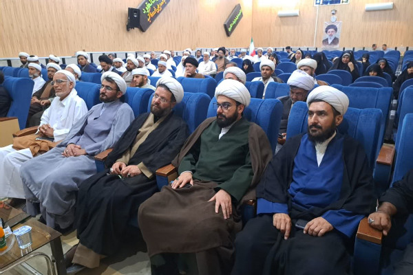 نشست هم‌اندیشی علمای اهل سنت و شیعه در پارسیان برگزار شد